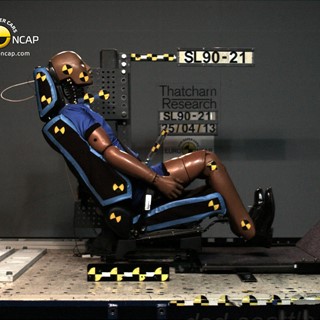 Honda CR-V - Whiplash test 2013