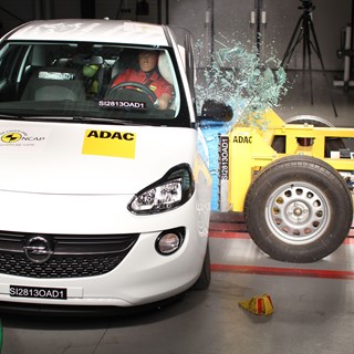 Opel/Vauxhall Adam -Side crash test 2013