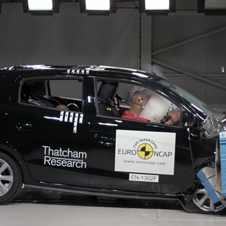 Mitsubishi Space Star/Mirage- Frontal crash test 2013