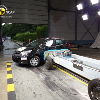 Nissan Note -Side crash test 2013 - after crash