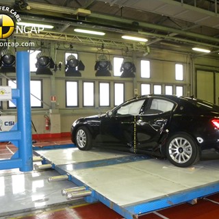 Maserati Ghibli -Pole crash test 2013 - after crash