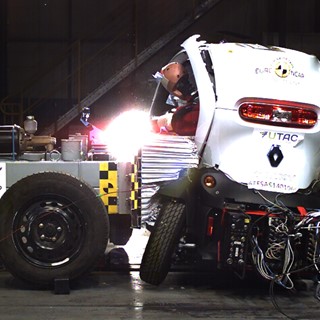 Renault Twizy 80 -Side crash test 2014 - after crash