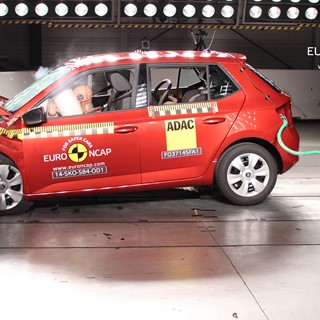 Skoda Fabia  - Frontal crash test 2014