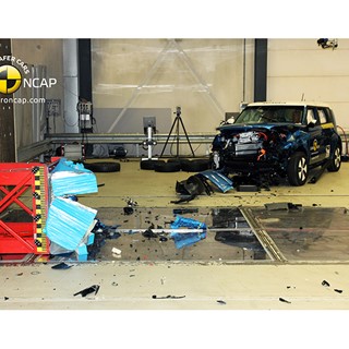 Kia Soul EV - Frontal crash test 2014 - after crash
