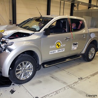 Mitsubishi L200 - Frontal Full Width Test 2015 - After Crash