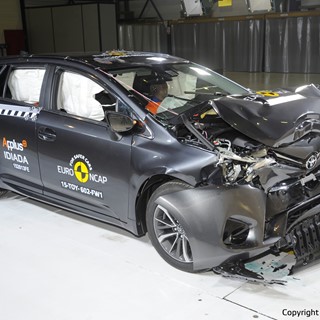 Toyota Avensis - Frontal Full Width test 2015 - after crash