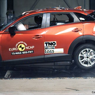 Mazda CX-3 - Frontal Full Width test 2015