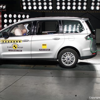 Ford Galaxy - Frontal Full Width test 2015