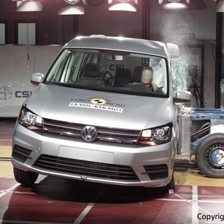 VW Caddy  - Side crash test 2015