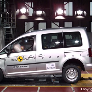 VW Caddy - Frontal Full Width test 2015