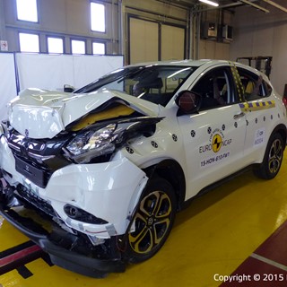 Honda HR-V - Frontal Full Width test 2015 - after crash