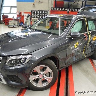 Mercedes-Benz GLC  - Side crash test 2015 - after crash