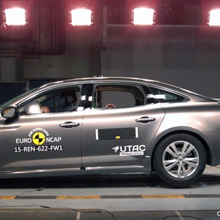 Renault Talisman - Frontal Full Width test 2015