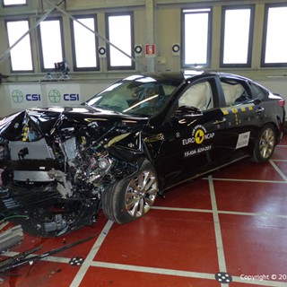 Kia Optima- Frontal Offset Impact test 2015 - after crash