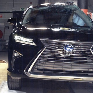 Lexus RX - Pole crash test 2015