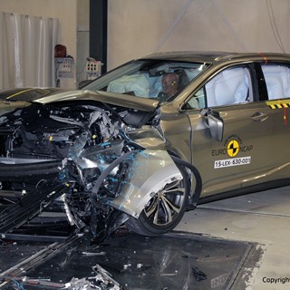 Lexus RX - Frontal Offset Impact test 2015 - after crash