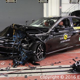 Mercedes-Benz E-Class - Frontal Offset Impact test 2016 - after crash