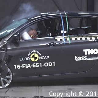 Fiat Tipo - Frontal Offset Impact test 2016