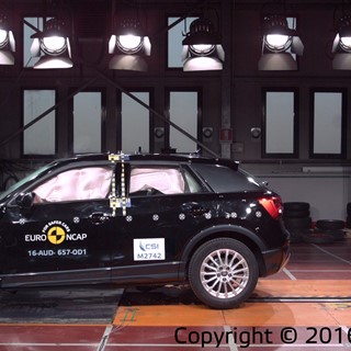 Audi Q2 - Frontal Offset Impact test 2016