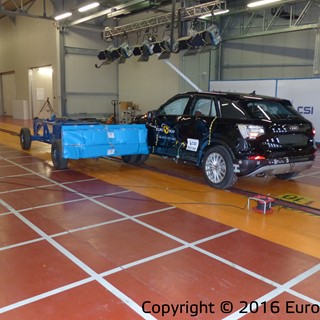 Audi Q2 - Side crash test 2016 - after crash