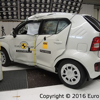 Suzuki Ignis  - Pole crash test 2016 - after crash