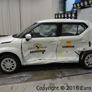 Suzuki Ignis - Side crash test 2016 - after crash