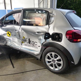 Citroën C3  - Side crash test 2017 - after crash