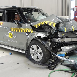 MINI Countryman - Frontal Offset Impact test 2017 - after crash