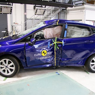 Ford Fiesta - Pole crash test 2017 - after crash