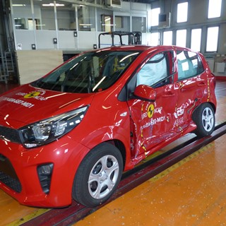 Kia Picanto  - Side crash test 2017-after crash