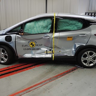 Opel/Vauxhall Ampera-e  - Side crash test 2017-after crash