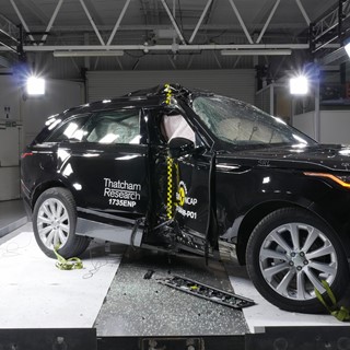 Range Rover Velar - Pole crash test 2017 - after crash