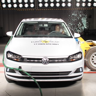 VW Polo - Side crash test 2017