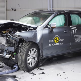 Volvo XC60 - Frontal Offset Impact test 2017 - after crash