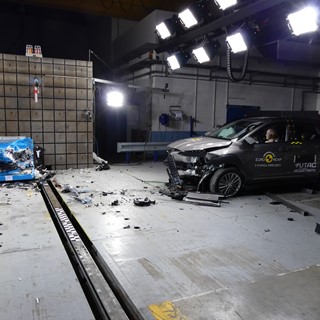 Hyundai KONA - Frontal Offset Impact test 2017 - after crash