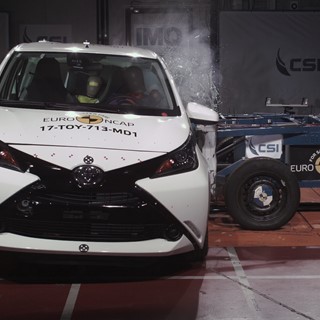 Toyota Aygo - Side crash test 2017