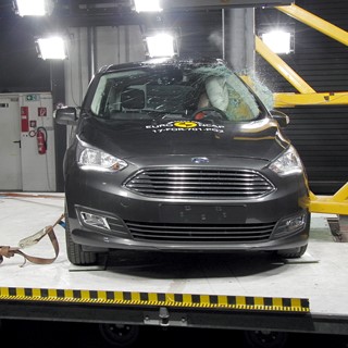 Ford Grand C-MAX - Pole crash test 2017