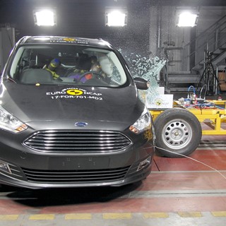 Ford Grand C-MAX - Side crash test 2017