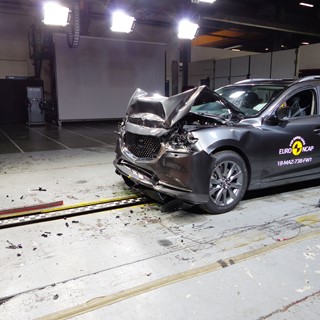 Mazda 6 - Frontal Full Width test 2018 - after crash