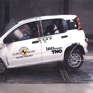 Fiat Panda - Frontal Offset Impact test 2018