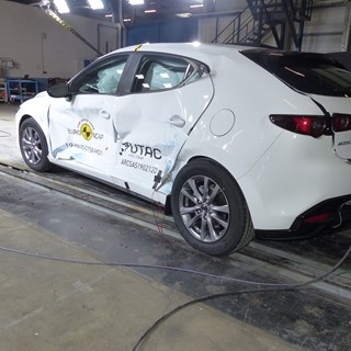 Mazda 3 - Side crash test 2019 - after crash