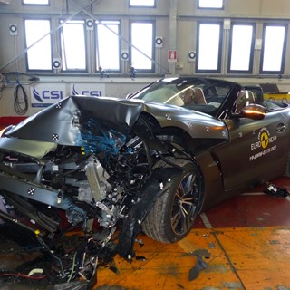 BMW Z4 - Frontal Offset Impact test 2019 - after crash