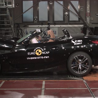 BMW Z4 - Frontal Full Width test 2019