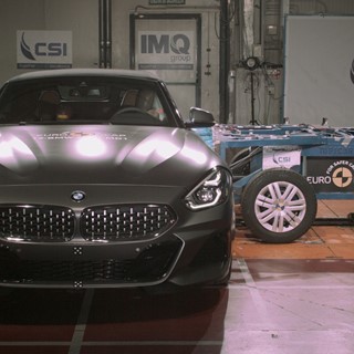 BMW Z4 - Side crash test 2019