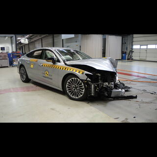 Audi A7 - Frontal Offset Impact test 2018 - after crash