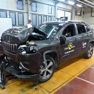 Jeep Cherokee - Frontal Full Width test 2019 - after crash