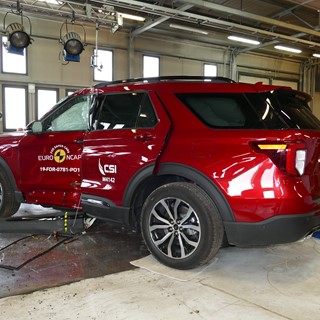 Ford Explorer - Pole crash test 2019 - after crash