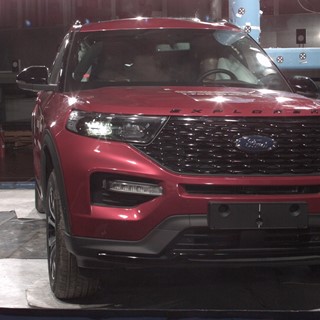 Ford Explorer - Pole crash test 2019