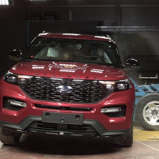 Ford Explorer - Side crash test 2019