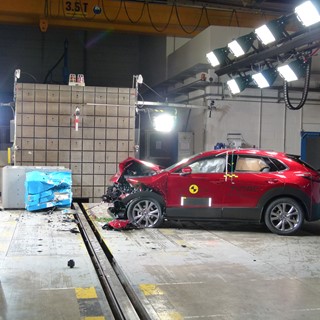Mazda CX-30 - Frontal Offset Impact test 2019 - after crash
